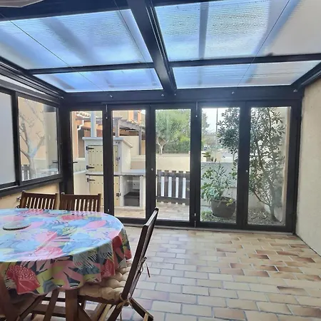 Vakantiehuis Jolie Maison 3 Chambres Avec Jacuzzi A 50m De La ! *